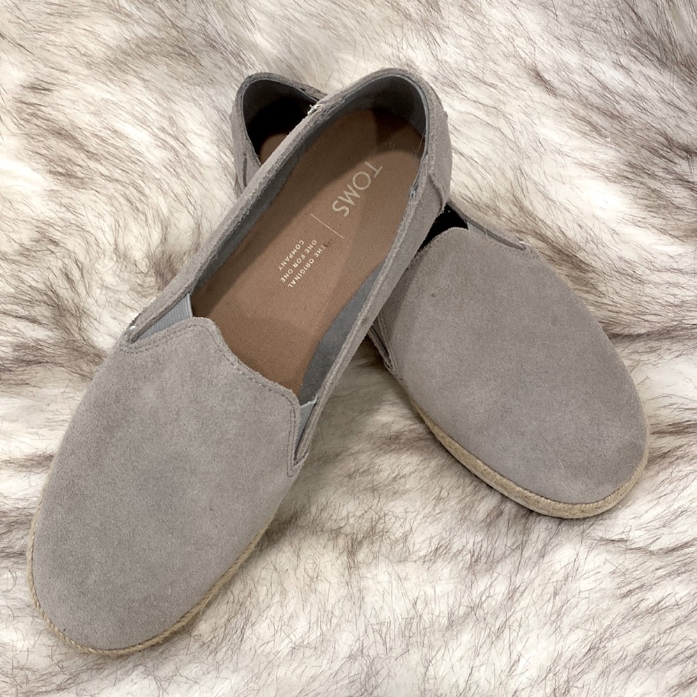 Tom’s Suede Loafer